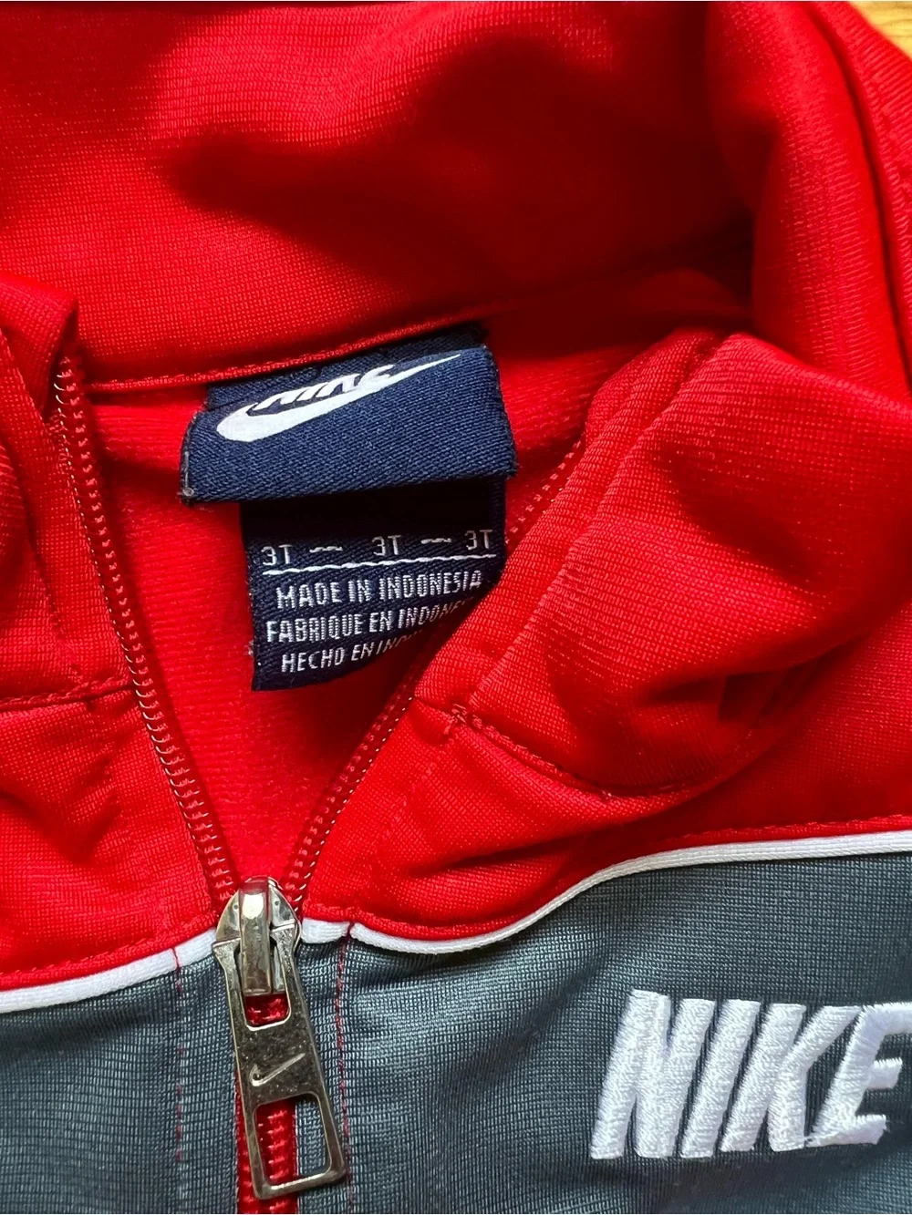 Nike 3T Red & Gray Kids Track Jacket + Pants Set plus red Adidas Shirt - Picture 3 of 7